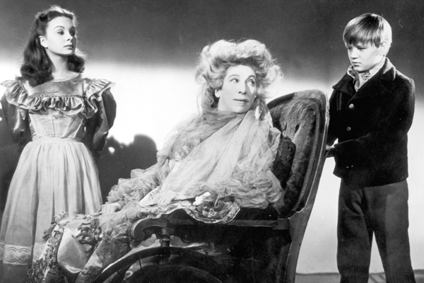 Jean Simmons, left, Martita Hunt, center, and Anthony Wager in "Great Expectations."