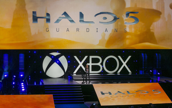 Bonnie Ross, general manager of 343 Industries, presents "Halo 5: Guardians" in June 2014. 
