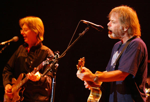 Phil Lesh and Bob Weir onstage in 2002.