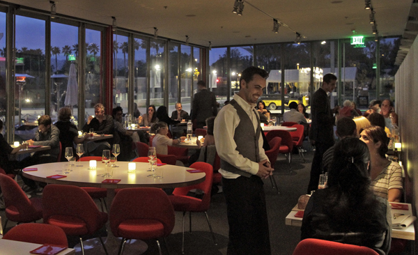 LACMA's eateries Ray's and Stark Bar receive positive reviews.