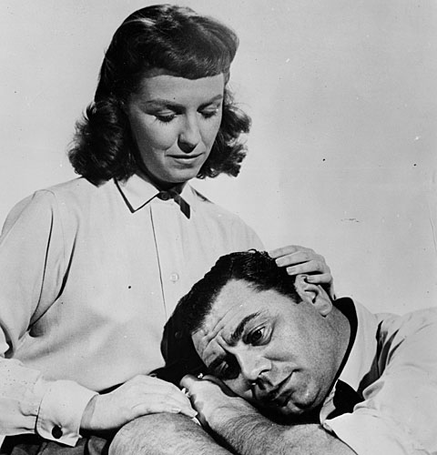 Betsy Blair and Ernest Borgnine in a scene from "Marty"