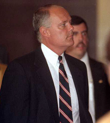 Stacey C. Koon arrives at Federal Court for his sentencing. (Aug. 4, 1993)