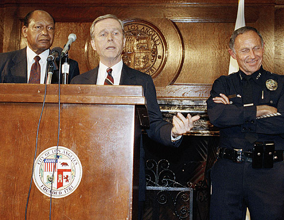 Mayor Tom Bradley, left, Gov. Pete Wilson and Police Chief Daryl Gates. (May 1, 1992)