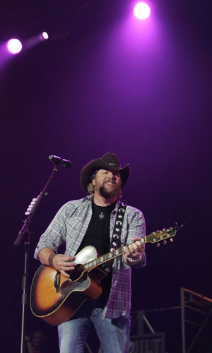 Toby Keith at Stagecoach in 2010.