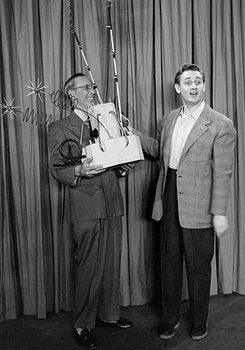 In this skit from "The Alan Young Show," Charles Lane, left, and Alan Young present an electronic ice-cube maker.