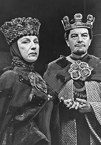 Maurice Evans and Dame Judith Anderson, lead actor and actress in a single performance for their roles in "Macbeth."