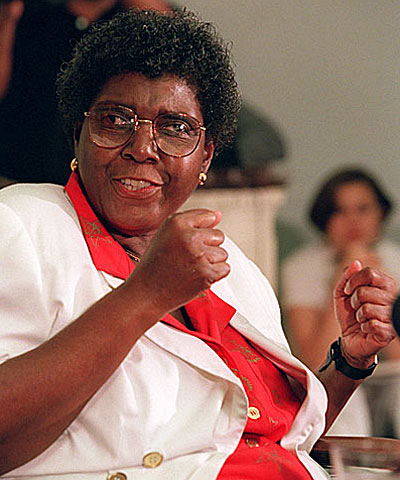 Barbara Jordan, chairwoman of the U.S. Commission on Immigration Reform, meets reporters to discuss the panel's summary of recommendations to Congress. 